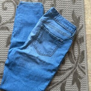 Old Navy Mid-Rise Super Skinny Jeans in Blue